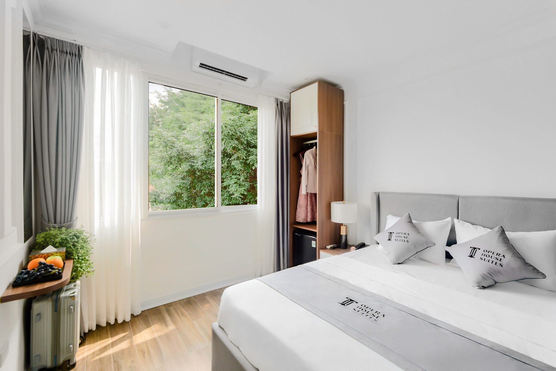 Deluxe Room with City View